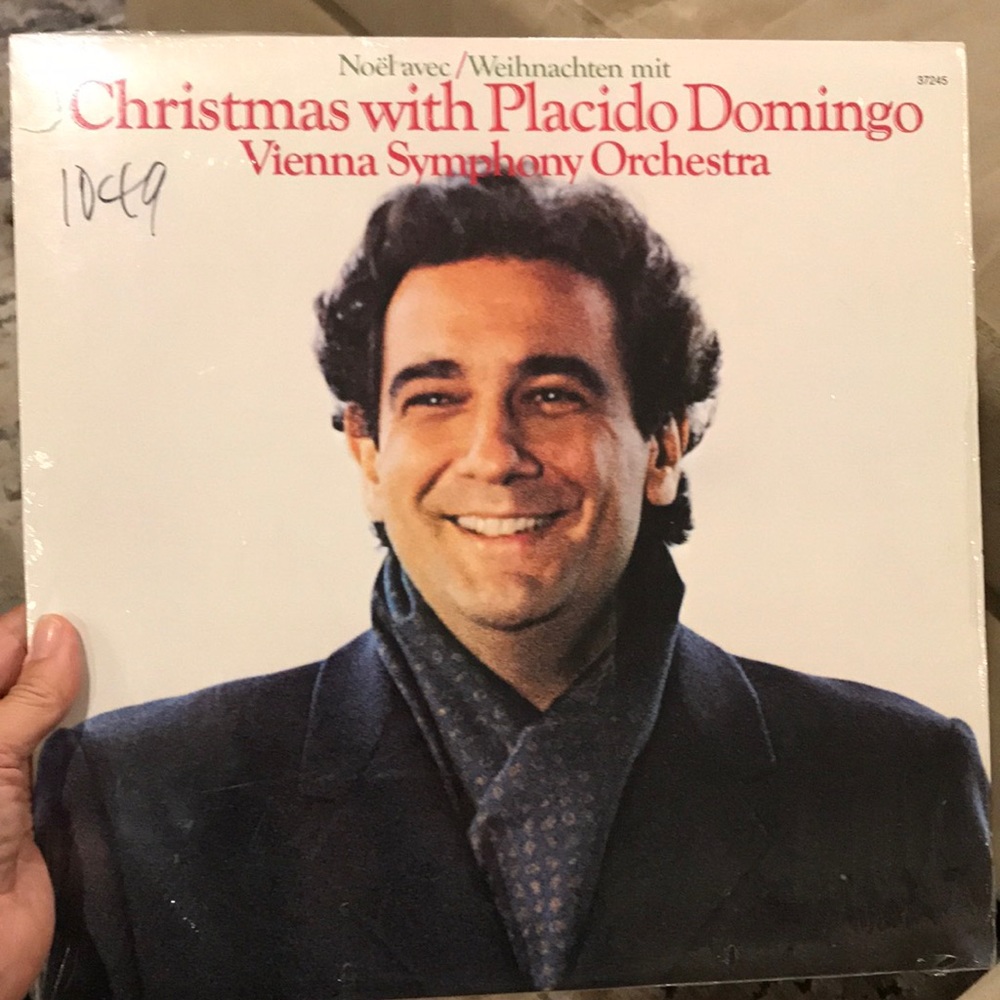3/$30 Christmas with Placido Domingo vintage holiday album 1981 NM